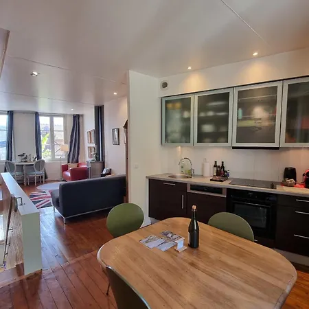 La Maison Du Puits With Wood-burning Stove Center 5p Casa de Férias